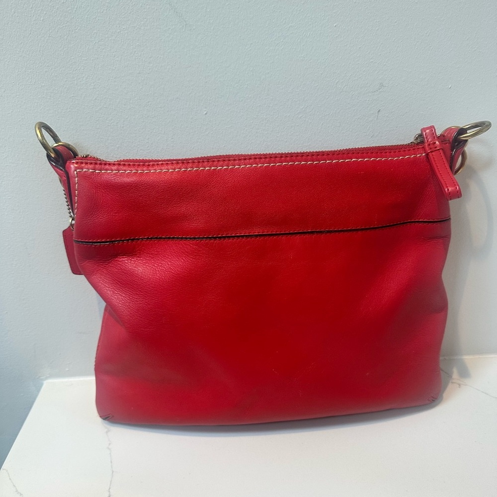 Coach with red leather Poppy Perrie Hippie shoulder Bag